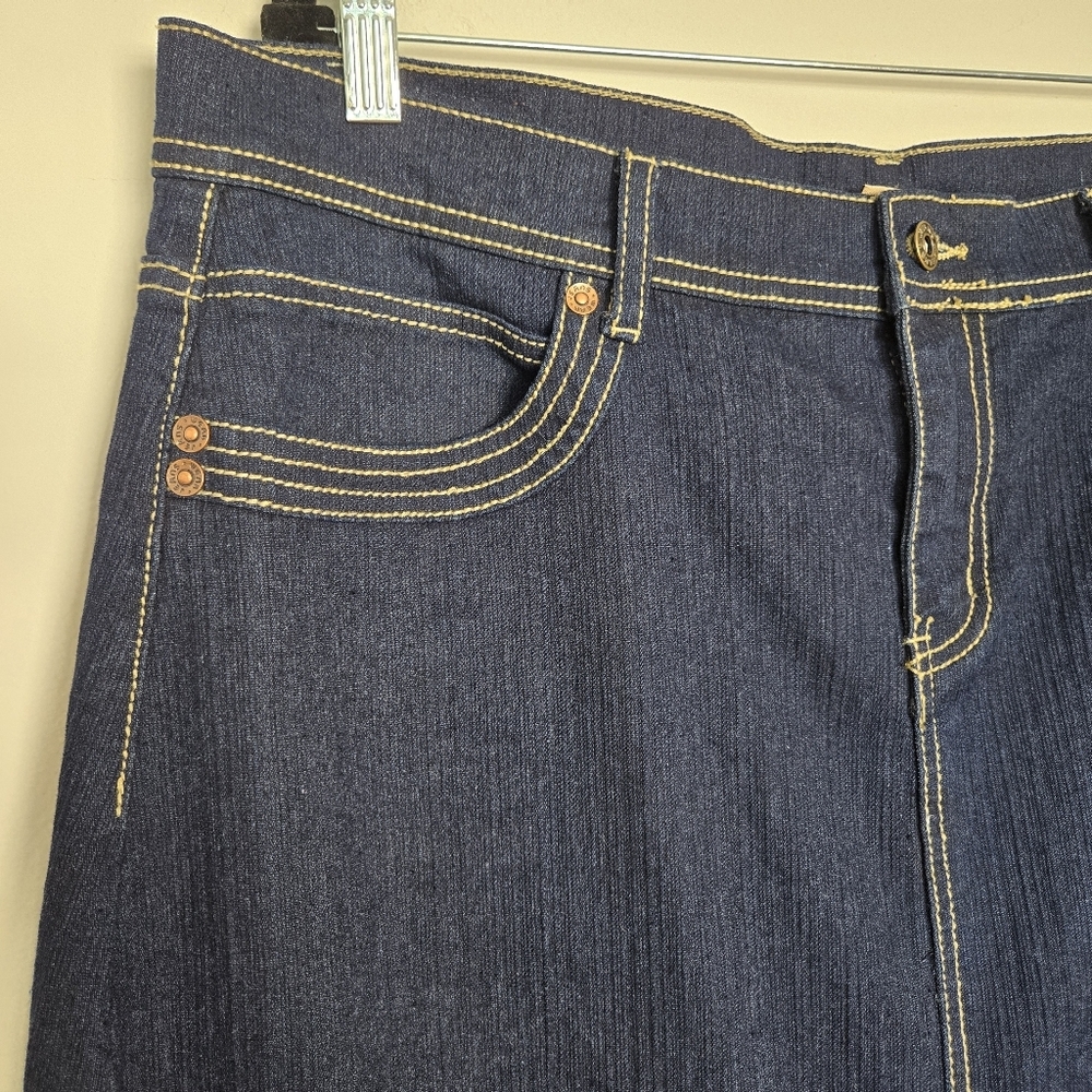 Elegant Dark Blue Denim Midi Skirt - Picture 2 of 12